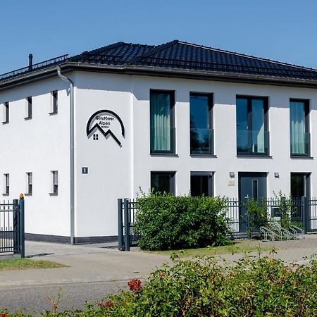 Glindower Alpen Pension Werder  Exteriör bild